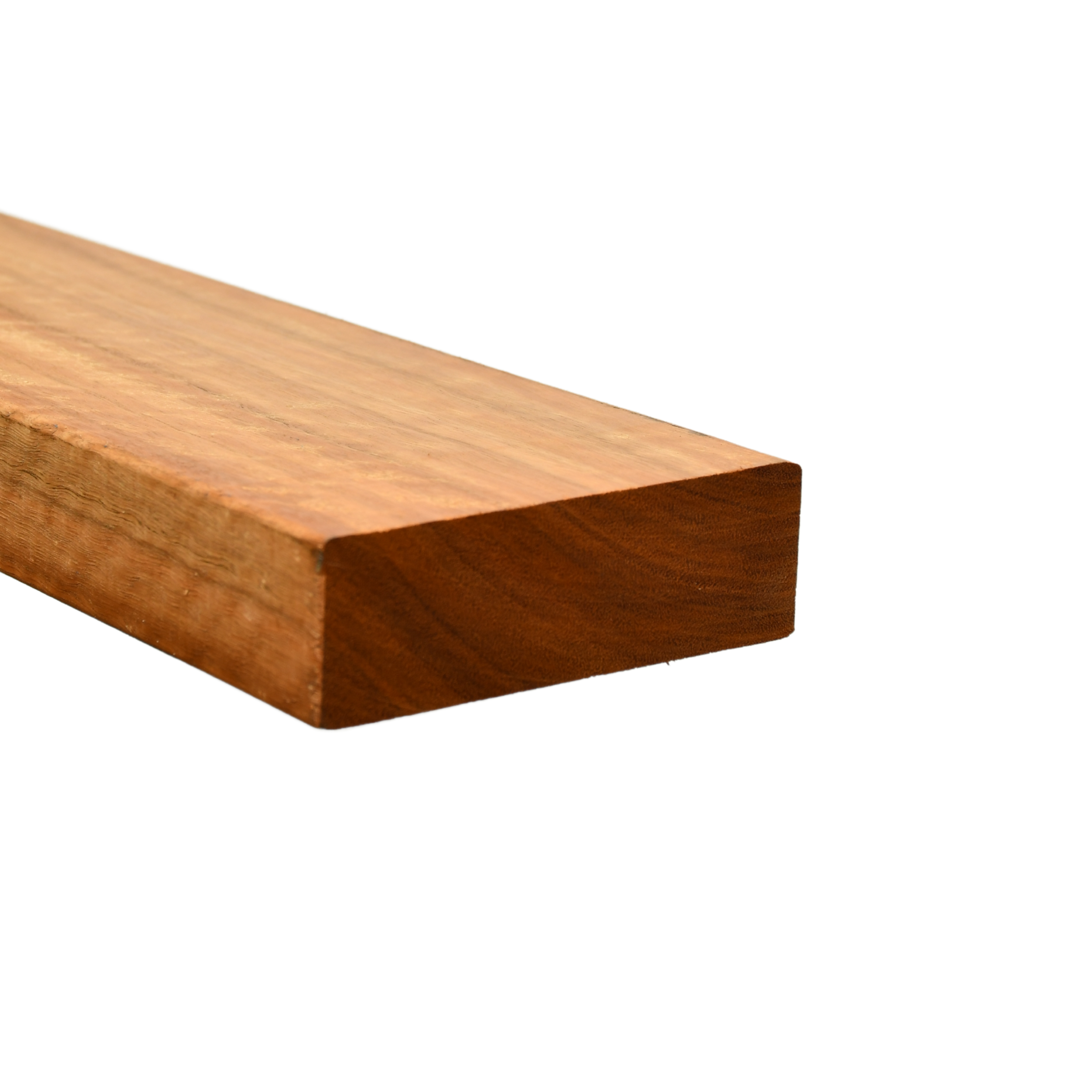 923